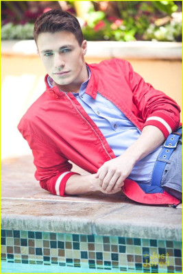 Colton Haynes pic #755625