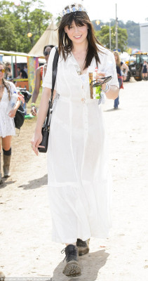photo 5 in Daisy Lowe gallery [id782616] 2015-07-07 00:00:00