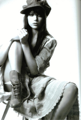 Daisy Lowe pic #201368
