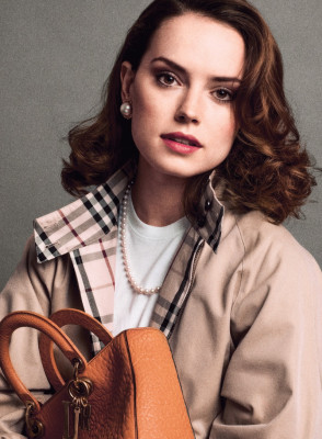 photo 5 in Daisy Ridley  gallery [id977878] 2017-11-10 00:00:00