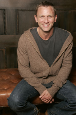 photo 8 in Daniel Craig gallery [id188210] 2009-10-08 00:00:00