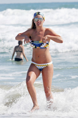 Danielle Lloyd pic #990702