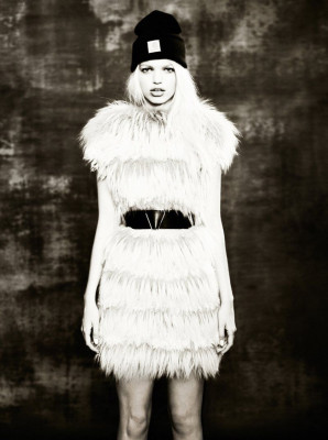 photo 9 in Daphne Groeneveld gallery [id575444] 2013-02-16 00:00:00