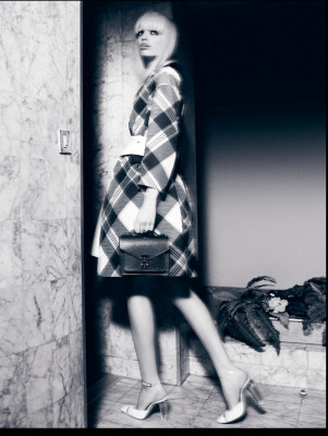 photo 7 in Daphne Groeneveld gallery [id590321] 2013-03-30 00:00:00