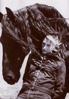 Daryl Hannah pic #78583