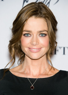 Denise Richards pic #301032