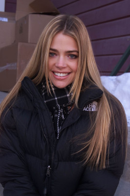 Denise Richards pic #2972