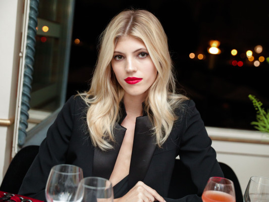 Devon Windsor pic #969862