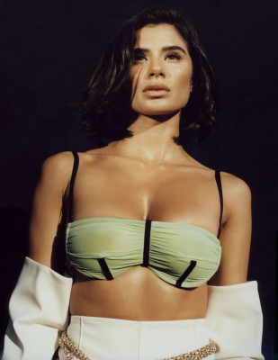 Diane Guerrero pic #1195439