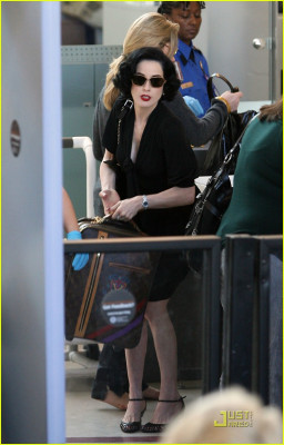 photo 3 in Dita Von Teese gallery [id137906] 2009-03-10 00:00:00