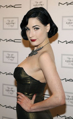Dita Von Teese pic #174086