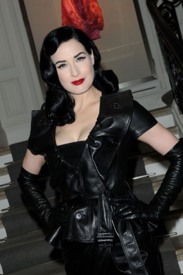 Dita Von Teese pic #230653