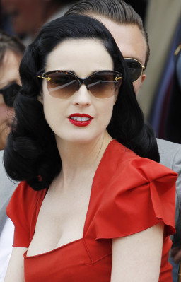 Dita Von Teese pic #502290