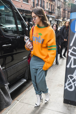Dua Lipa pic #1005400