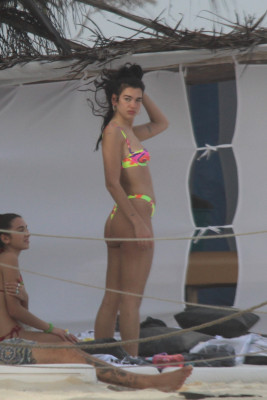 photo 22 in Dua Lipa gallery [id1244855] 2021-01-02 00:00:00