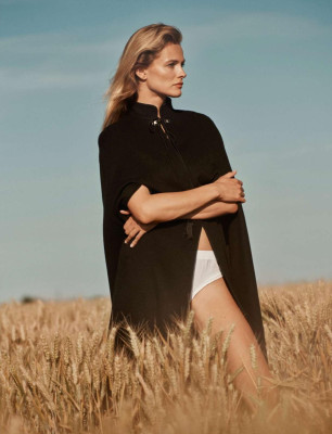 Edita Vilkeviciute pic #1335846