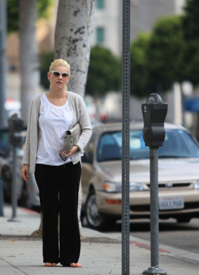 photo 7 in Elisha Cuthbert gallery [id166020] 2009-06-29 00:00:00