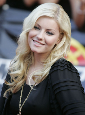 photo 22 in Elisha Cuthbert gallery [id229786] 2010-01-25 00:00:00