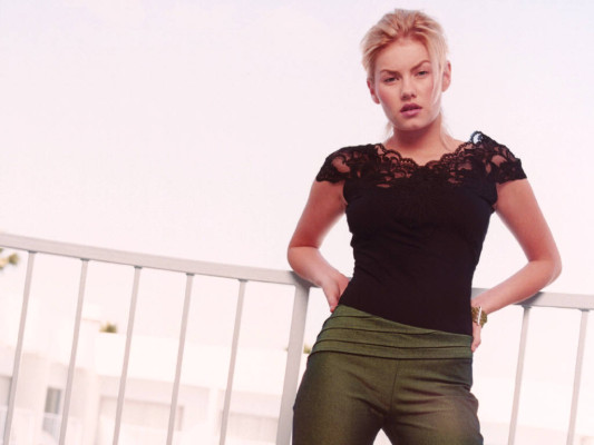 photo 10 in Elisha Cuthbert gallery [id555196] 2012-11-21 00:00:00