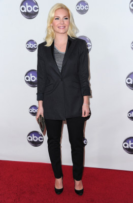 photo 25 in Elisha Cuthbert gallery [id555643] 2012-11-22 00:00:00