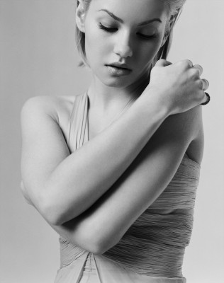 Elisha Cuthbert pic #33353
