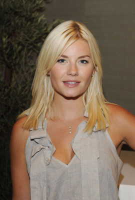 photo 9 in Elisha Cuthbert gallery [id282734] 2010-08-30 00:00:00