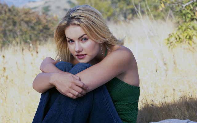 photo 29 in Elisha Cuthbert gallery [id563057] 2012-12-25 00:00:00