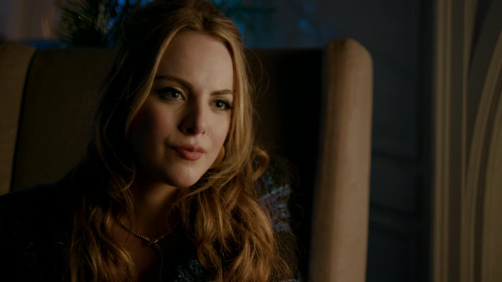 Elizabeth Gillies pic #1215713