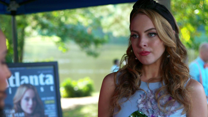 Elizabeth Gillies pic #1219217