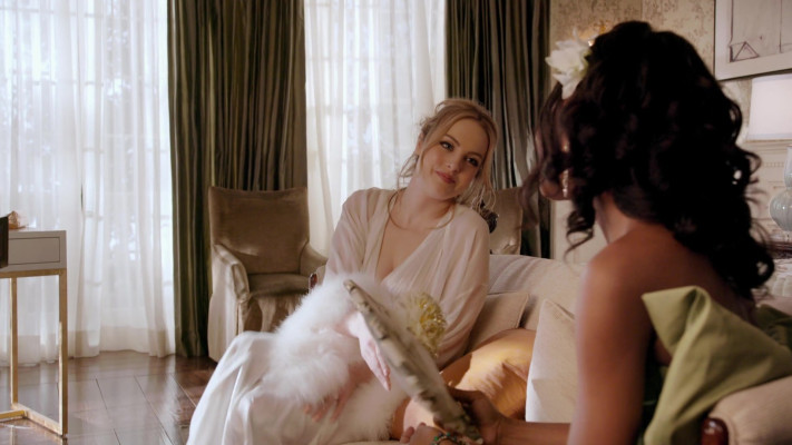 Elizabeth Gillies pic #1263622