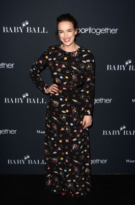 Elizabeth Henstridge pic #1112680