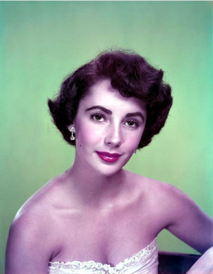 Elizabeth Taylor pic #572285