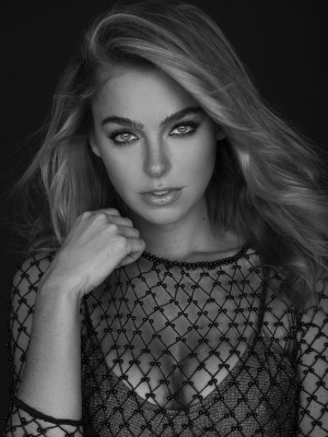 Elizabeth Turner pic #1152902