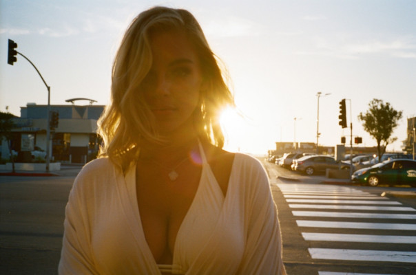 Elizabeth Turner pic #857800
