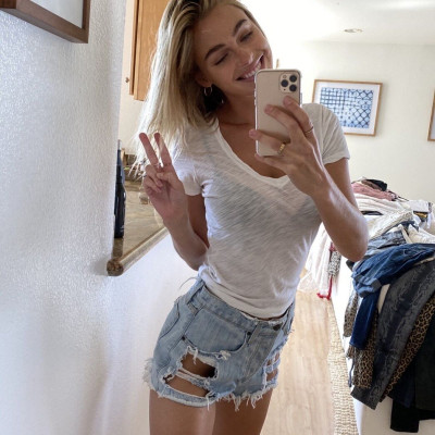Elizabeth Turner pic #1226107