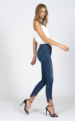 Elizabeth Turner pic #1211232