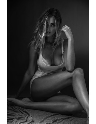 Elizabeth Turner pic #900331