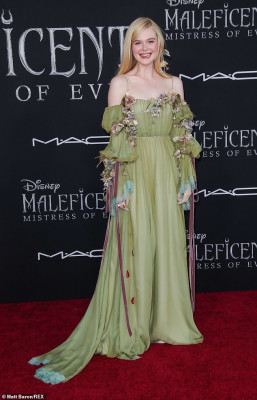 Elle Fanning pic #1181539