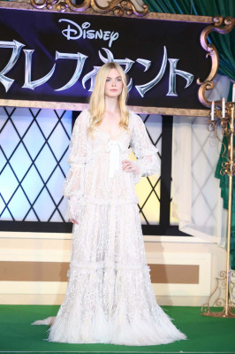 Elle Fanning pic #713533