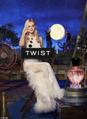 Elle Fanning pic #1103300