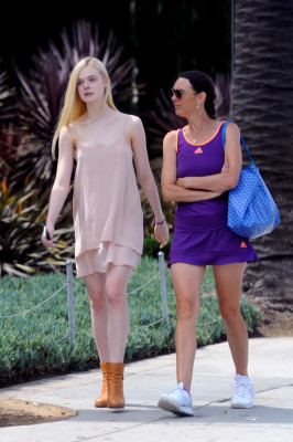 Elle Fanning pic #978375