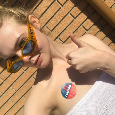 Elle Fanning pic #1081420