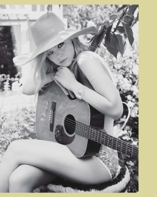 Elle Fanning pic #1068921