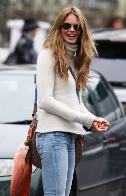 photo 9 in Elle Macpherson gallery [id474615] 2012-04-12 00:00:00