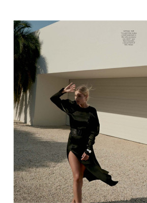 Elyse Knowles pic #1187500