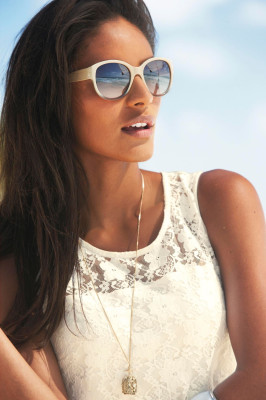 Emanuela de Paula pic #486972
