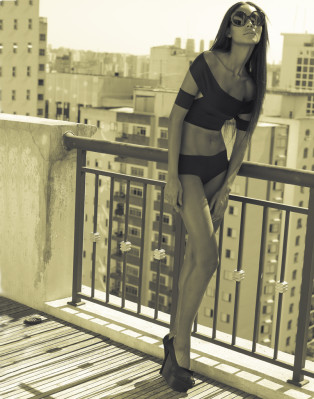 Emanuela de Paula pic #333873