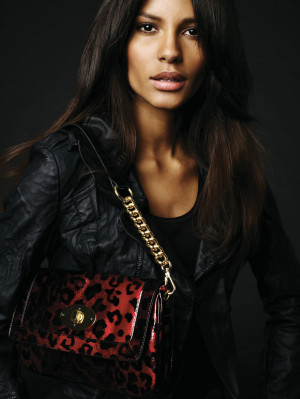 Emanuela de Paula pic #337501