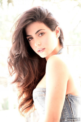 Emeraude Toubia pic #909647