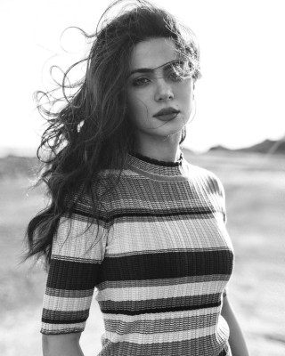 Emeraude Toubia pic #1260021
